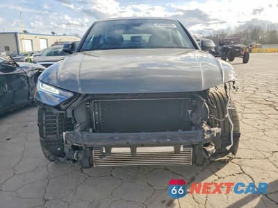 Piąte zdjęcie samochodu w środku: 2025 AUDI SQ5 SPORTBACK PREMIUM PLUS VIN:WA124AFY2S2019473 - miniatura