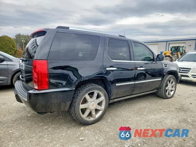 Trzecie zdjęcie samochodu z tyłu: 2010 CADILLAC ESCALADE PREMIUM VIN:1GYUKCEF4AR135077 - miniatura