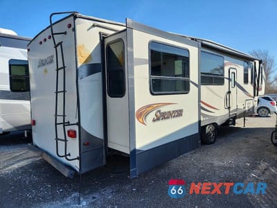 Czwarte zdjęcie samochodu z boku: 2016 KEYSTONE SPRINTER CAMPER VIN:4YDF35321G1532029 - miniatura