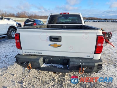 Zdjęcie 6 z 11 samochodu: 2017 CHEVROLET SILVERADO K1500 LT VIN:1GCVKREC7HZ379609 - miniatura