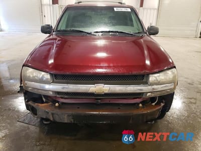 Piąte zdjęcie samochodu w środku: 2004 CHEVROLET TRAILBLAZER LS VIN:1GNDT13S342446804 - miniatura