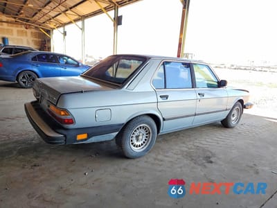 Trzecie zdjęcie samochodu z tyłu: 1988 BMW 528 E AUTOMATIC VIN:WBADK8300J9888071 - miniatura