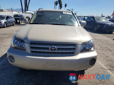 Piąte zdjęcie samochodu w środku: 2002 TOYOTA HIGHLANDER BASE VIN:JTEGD21A020040244 - miniatura