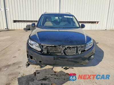 Piąte zdjęcie samochodu w środku: 2013 VOLKSWAGEN TIGUAN S VIN:WVGBV3AX6DW613729 - miniatura