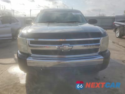 Piąte zdjęcie samochodu w środku: 2008 CHEVROLET SILVERADO C1500 VIN:3GCEC13C18G115108 - miniatura