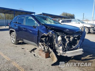 Czwarte zdjęcie samochodu z boku: 2023 TOYOTA RAV4 XLE VIN:2T3W1RFV8PW246489 - miniatura