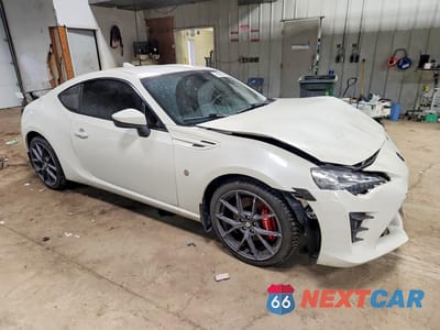 Czwarte zdjęcie samochodu z boku: 2020 TOYOTA 86 GT VIN:JF1ZNAE11L9751243 - miniatura