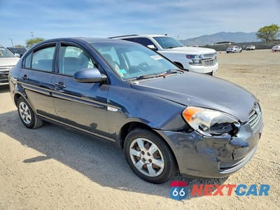 Czwarte zdjęcie samochodu z boku: 2007 HYUNDAI ACCENT GLS VIN:KMHCN46C87U078290 - miniatura