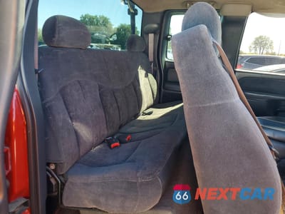 Zdjęcie 10 z 13 samochodu: 2001 CHEVROLET SILVERADO K1500 VIN:2GCEK19T311378032 - miniatura