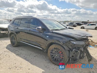 Czwarte zdjęcie samochodu z boku: 2024 CADILLAC XT6 SPORT PLATINUM VIN:1GYKPHRS7RZ720566 - miniatura