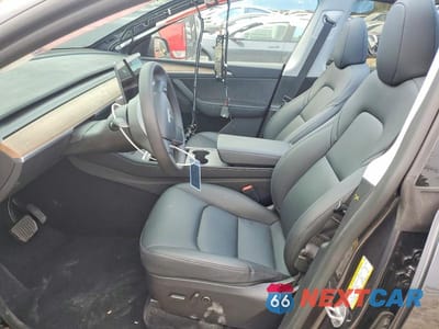 Zdjęcie 7 z 12 samochodu: 2025 TESLA MODEL Y VIN:7SAYGDEEXSA363551 - miniatura