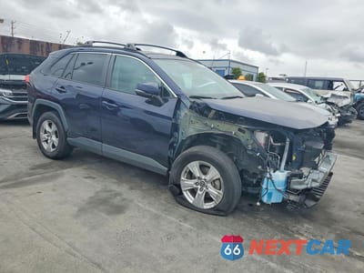 Czwarte zdjęcie samochodu z boku: 2020 TOYOTA RAV4 XLE VIN:2T3W1RFV2LC064508 - miniatura