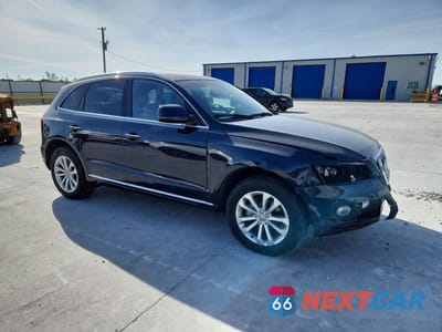 Czwarte zdjęcie samochodu z boku: 2016 AUDI Q5 PREMIUM PLUS VIN:WA1L2AFP9GA094833 - miniatura