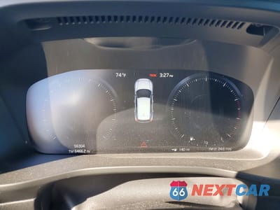 Zdjęcie 9 z 12 samochodu: 2019 VOLVO XC40 T5 R-DESIGN VIN:YV4162UM9K2150611 - miniatura