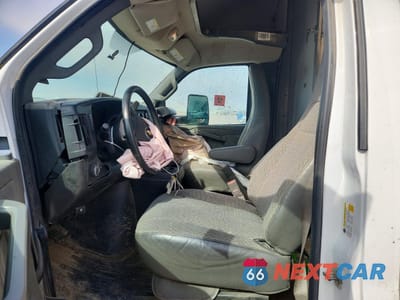 Zdjęcie 7 z 14 samochodu: 2023 CHEVROLET 3500 BOXVN VIN:1HA3GSC70PN012316 - miniatura