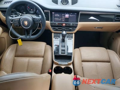 Zdjęcie 8 z 13 samochodu: 2024 PORSCHE MACAN BASE VIN:WP1AA2A53RLB10316 - miniatura