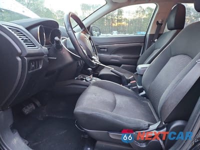 Zdjęcie 7 z 13 samochodu: 2016 MITSUBISHI OUTLANDER SPORT VIN:JA4AP3AU2GZ030524 - miniatura