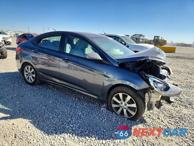 Czwarte zdjęcie samochodu z boku: 2013 HYUNDAI ACCENT GLS VIN:KMHCU4AE6DU410119 - miniatura