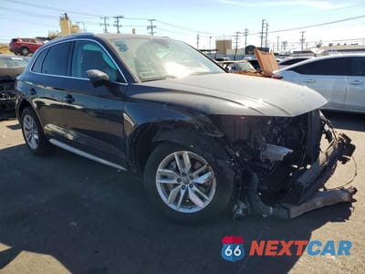 Czwarte zdjęcie samochodu z boku: 2020 AUDI Q5 PREMIUM VIN:WA1ANAFY1L2040079 - miniatura