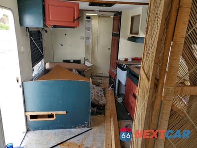 Zdjęcie 6 z 10 samochodu: 2003 JAYCO CAMPER VIN:1UJBJ02N531EF0691 - miniatura