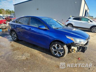 Czwarte zdjęcie samochodu z boku: 2019 KIA FORTE LXS VIN:3KPF24AD2KE050129 - miniatura
