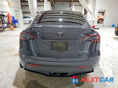 Zdjęcie 6 z 13 samochodu: 2024 TESLA MODEL Y VIN:7SAYGDEE9RA227969 - miniatura