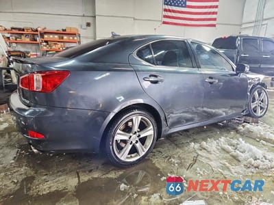 Trzecie zdjęcie samochodu z tyłu: 2011 LEXUS IS 250 BASE VIN:JTHBF5C26B5149860 - miniatura
