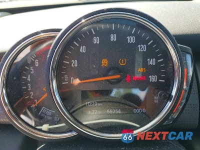 Zdjęcie 9 z 11 samochodu: 2018 MINI COOPER VIN:WMWXU1C50J2F79416 - miniatura