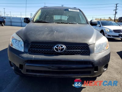 Piąte zdjęcie samochodu w środku: 2006 TOYOTA RAV4 BASE VIN:JTMZD33V665003727 - miniatura