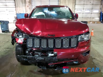 Piąte zdjęcie samochodu w środku: 2021 JEEP GRAND CHEROKEE LAREDO VIN:1C4RJEAG0MC719329 - miniatura