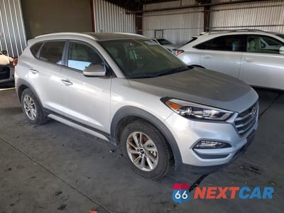 Czwarte zdjęcie samochodu z boku: 2018 HYUNDAI TUCSON SEL VIN:KM8J33A4XJU683331 - miniatura