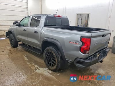 Drugie zdjęcie samochodu z przodu: 2025 CHEVROLET COLORADO TRAIL BOSS VIN:1GCPTEEK3S1124967 - miniatura