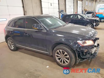 Czwarte zdjęcie samochodu z boku: 2014 AUDI Q5 PREMIUM VIN:WA1CFAFP4EA128985 - miniatura