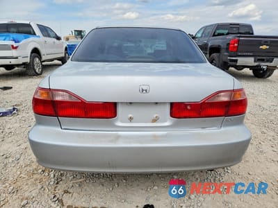 Zdjęcie 6 z 13 samochodu: 2000 HONDA ACCORD LX VIN:JHMCG6657YC005526 - miniatura
