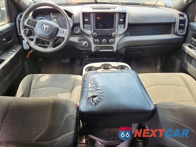 Zdjęcie 8 z 12 samochodu: 2021 RAM 2500 TRADESMAN VIN:3C6UR5CJ1MG679696 - miniatura