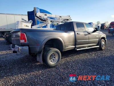 Trzecie zdjęcie samochodu z tyłu: 2018 RAM 3500 LARAMIE VIN:3C63RRJL7JG408385 - miniatura