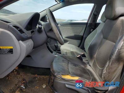 Zdjęcie 7 z 11 samochodu: 2013 HYUNDAI ACCENT GS VIN:KMHCT5AE6DU107673 - miniatura