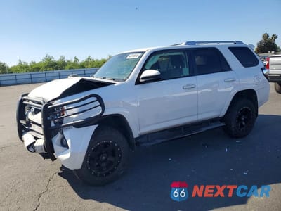 2016 TOYOTA 4RUNNER SR5 JTEBU5JR9G5396557 - główne zdjęcie licytacji z USA - miniatura