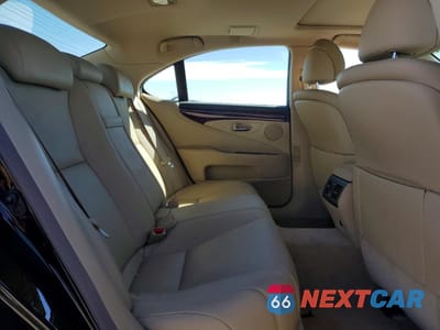 Zdjęcie 10 z 13 samochodu: 2007 LEXUS LS 460 BASE VIN:JTHBL46F975051317 - miniatura