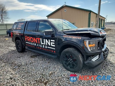 Czwarte zdjęcie samochodu z boku: 2022 FORD F150 SUPERCREW VIN:1FTFW1E89NFC00330 - miniatura