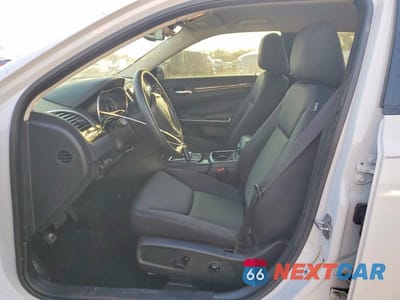 Zdjęcie 7 z 12 samochodu: 2020 CHRYSLER 300 TOURING VIN:2C3CCAAG6LH128205 - miniatura