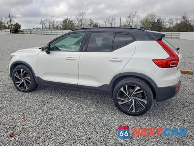 Drugie zdjęcie samochodu z przodu: 2019 VOLVO XC40 T5 R-DESIGN VIN:YV4162UM7K2068554 - miniatura