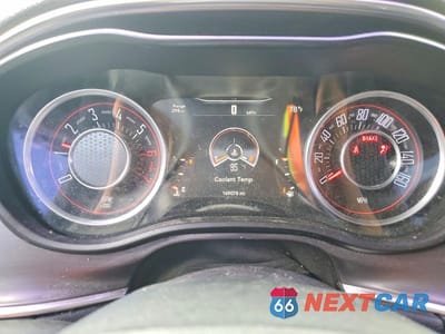 Zdjęcie 9 z 12 samochodu: 2015 DODGE CHALLENGER SXT VIN:2C3CDZAT7FH816792 - miniatura