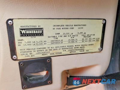 Zdjęcie 10 z 10 samochodu: 2006 WINNEBAGO VOYAGE CAMPER VIN:1F6NF53Y860A06868 - miniatura