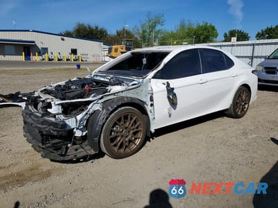 2024 TOYOTA CAMRY SE NIGHTSHADE 4T1T11AK6RU254555 - główne zdjęcie licytacji z USA - miniatura