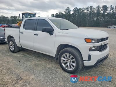 Czwarte zdjęcie samochodu z boku: 2022 CHEVROLET SILVERADO LTD C1500 CUSTOM VIN:1GCPWBEK3NZ145121 - miniatura