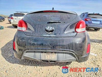 Zdjęcie 6 z 12 samochodu: 2015 HYUNDAI VELOSTER BASE VIN:KMHTC6AD0FU239666 - miniatura