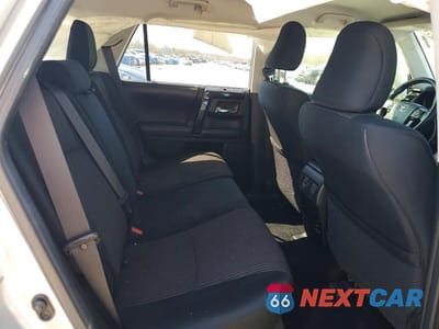 Zdjęcie 10 z 12 samochodu: 2016 TOYOTA 4RUNNER TRAIL VIN:JTEBU5JR6G5308757 - miniatura