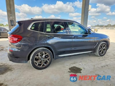 Trzecie zdjęcie samochodu z tyłu: 2021 BMW X3 SDRIVE30I VIN:5UXTY3C0XM9E39566 - miniatura