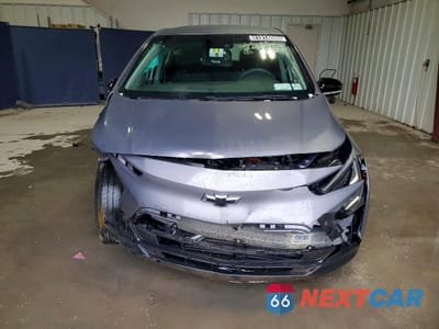 Piąte zdjęcie samochodu w środku: 2023 CHEVROLET BOLT EV 1LT VIN:1G1FW6S01P4177192 - miniatura